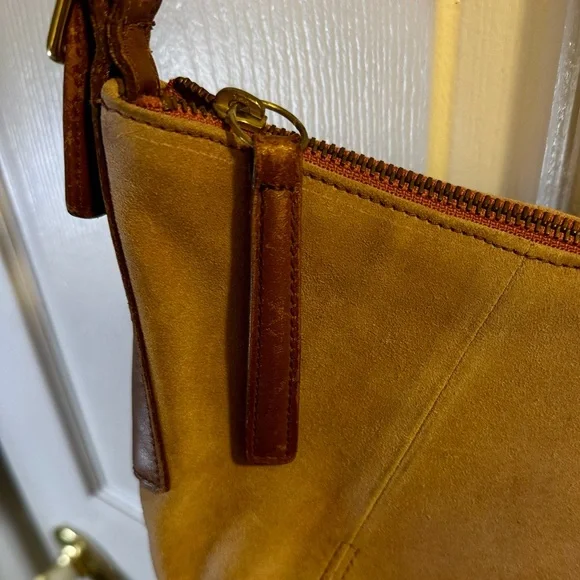 RARE Coach Vintage Blush Pink Suede Hobo Bag - Picture 6 of 12